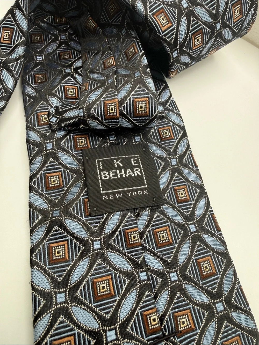 IKE Behar Classic Geometric Pattern Men's Tie in Black and Gray Imported Silk